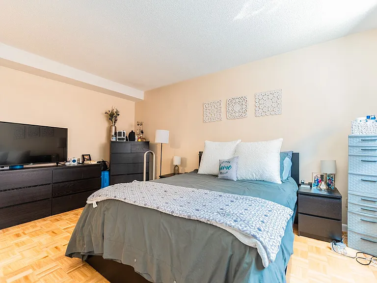 100 Marion St #23 — Photo 9