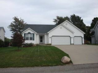 2309 Bernwood Dr, Erie, PA 16510