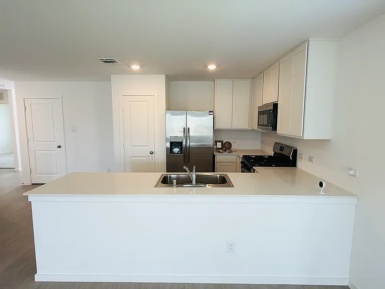 234 Hidden Meadows Dr — Photo 7