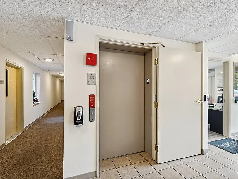 Ballinger Court Senior Affordable Apartments — Photo 11