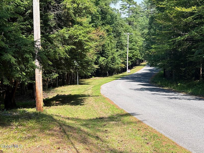 5th image of 65 Hidden Valley Road