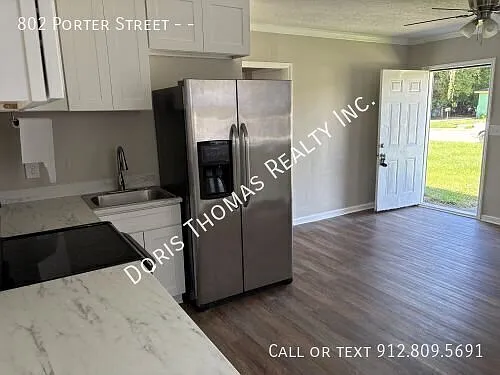 Nice 2 bedroom home — Photo 2