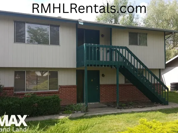 305 NW Robert St #B, Pullman, WA 99163