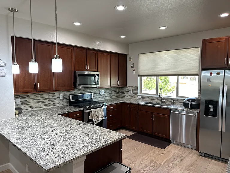 15529 W Washburn Ave — Photo 5