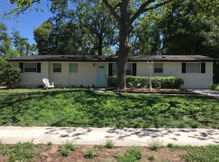 1111 Knobb Hill Dr, Jacksonville, FL 32221