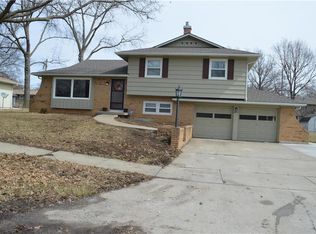 1633 S Willow St, Ottawa, KS 66067
