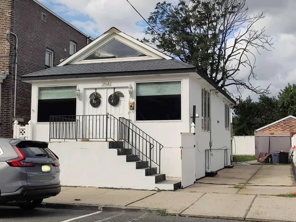 1512 41st Street image 1 of 12