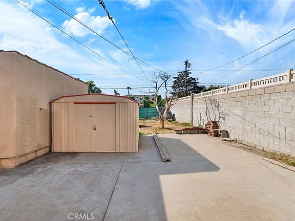 4th image of 637 E Fairmount Rd