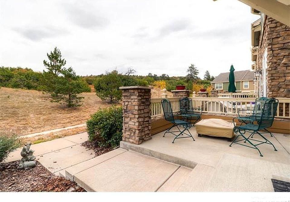Front Open Space