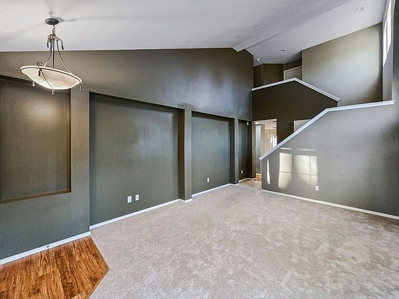 4th image of 901 243rd Pl SE