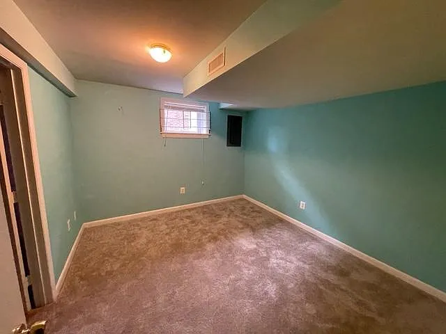 7616 Edmonston Rd — Photo 17