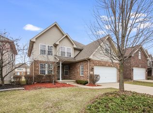 122 Lawrence Ln, Matteson, IL 60443