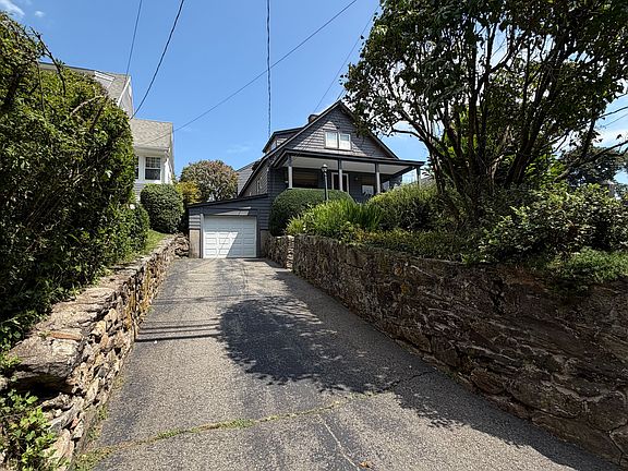 2nd image of 57 W Parish Rd