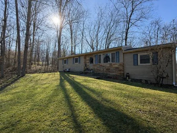 9135 Perrill Rd, Ashville, OH 43103