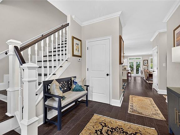 5th image of 208 52nd St