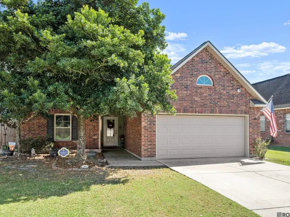 14042 Garden Cove Ct, Gonzales, LA 70737