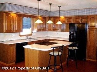 29 Jay Pl, Wilkes Barre, PA 18702