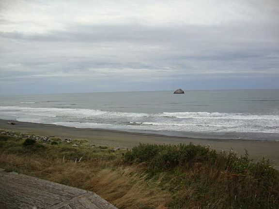 2nd image of 15500 Highway 101 N