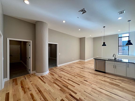 3rd image of 409 Lackawanna Ave Suite 201
