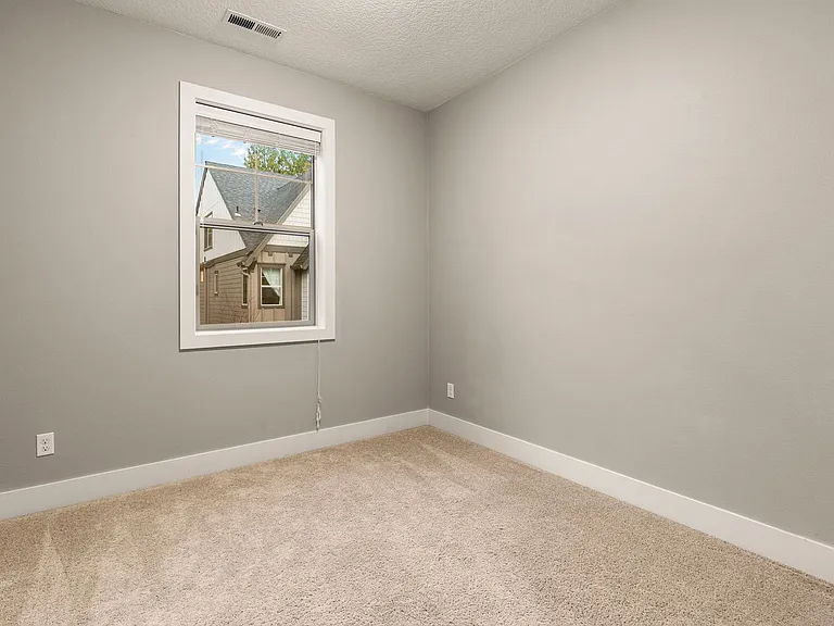 7898 SW Capitol Hill Rd — Photo 16