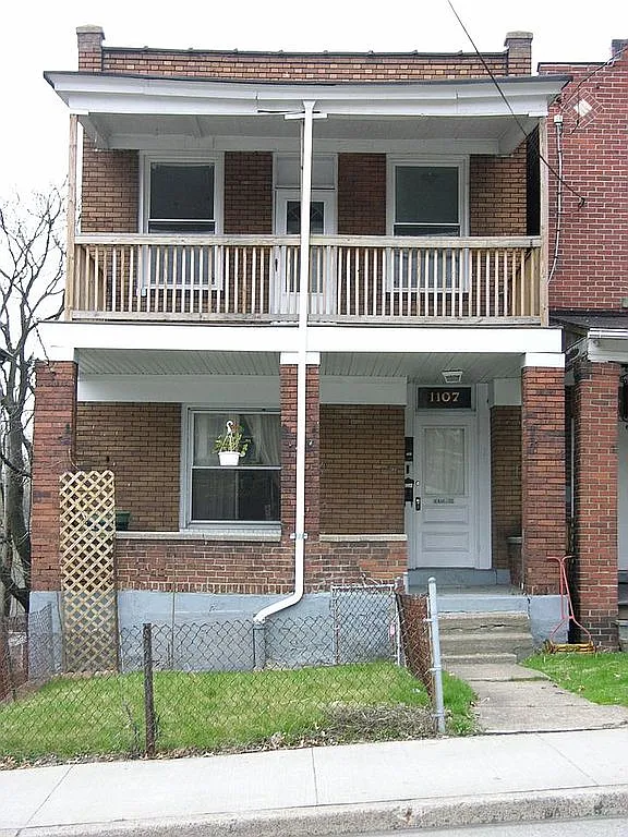 1107 Greenfield Ave photo 1