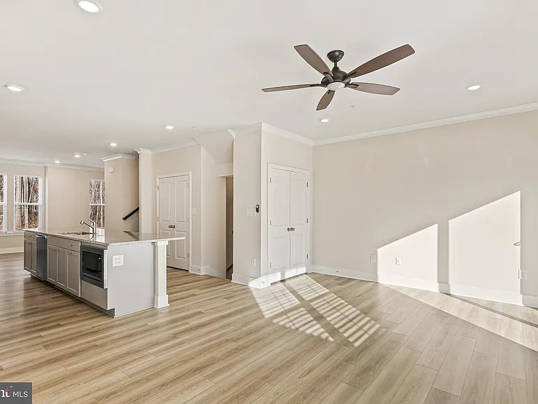 11407 Starlight Pl — Photo 9