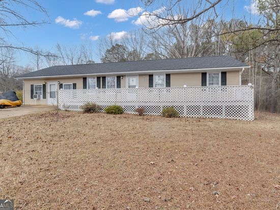 45 Freestone Dr, Newnan, GA 30265