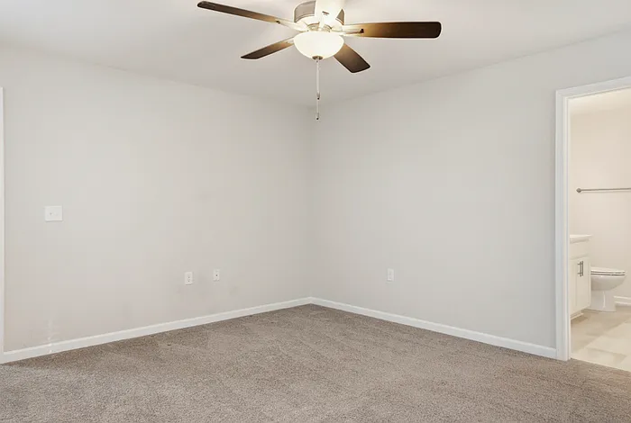 106 Knotts Berry Rd — Photo 26