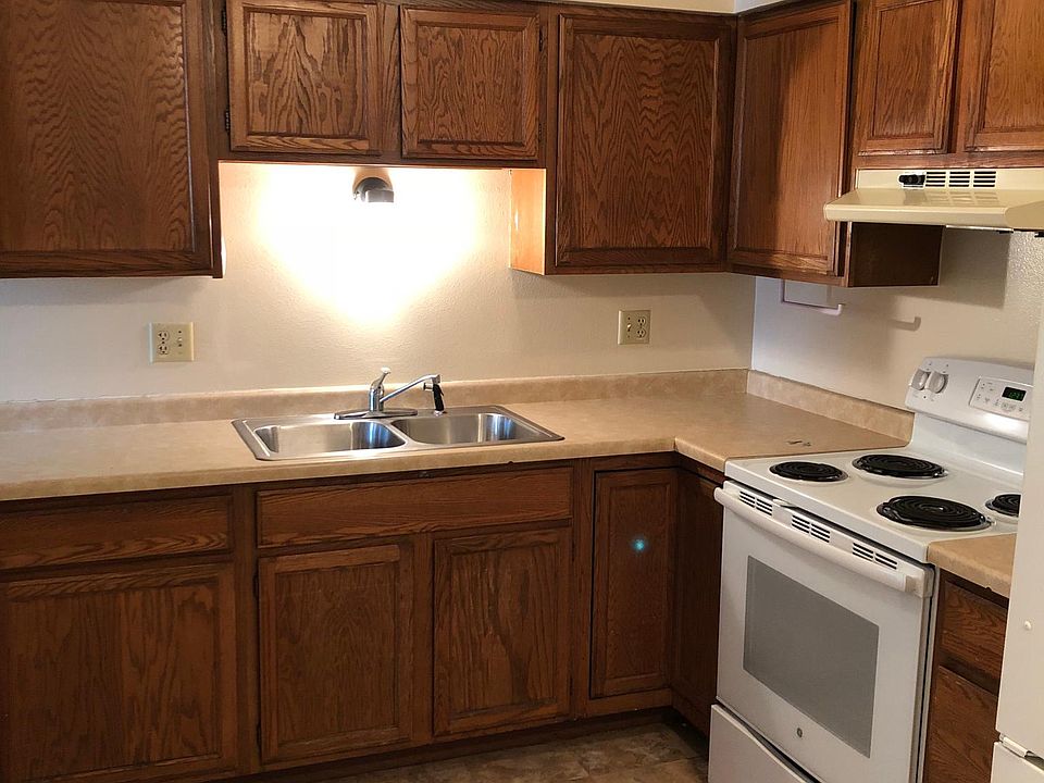 1st image of 819 S Wasson Ln