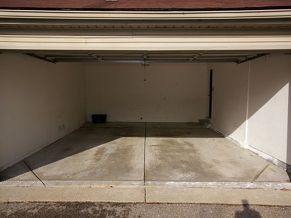 2 Car Garage