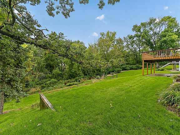 4th image of 2228 Viking Dr NW