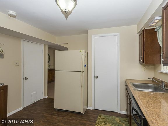 2nd image of 1335 Lincoln Woods Dr