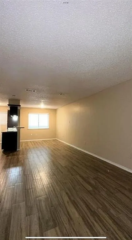 Building Photo - 1410 Blalock Rd #3
