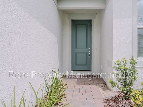 4th image of 10376 Park Estates Ave