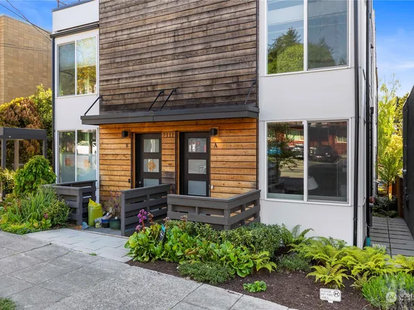 7111 California Avenue SW #A, Seattle, WA 98136