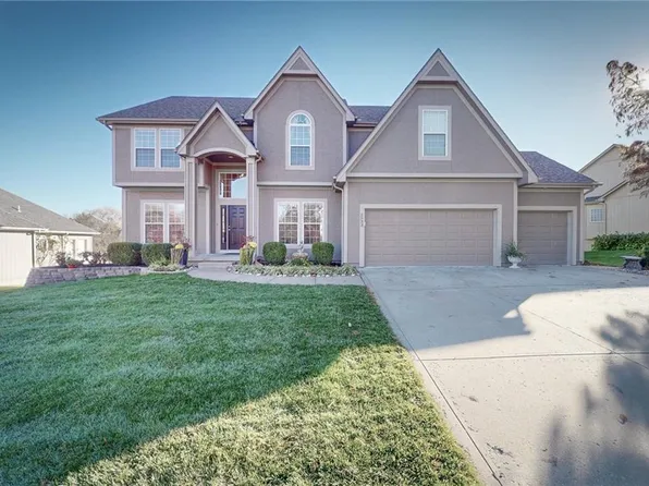 2533 SW Wintervalley Ct, Lees Summit, MO 64081