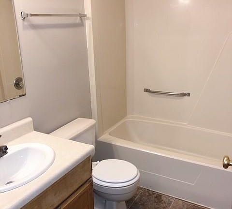 5th image of 2608 W Woodlands St