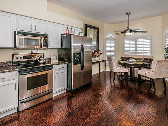 5th image of 1309 Lindenwood Dr