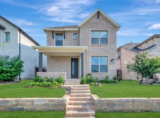 921 Carnation Dr, Crowley, TX 76036