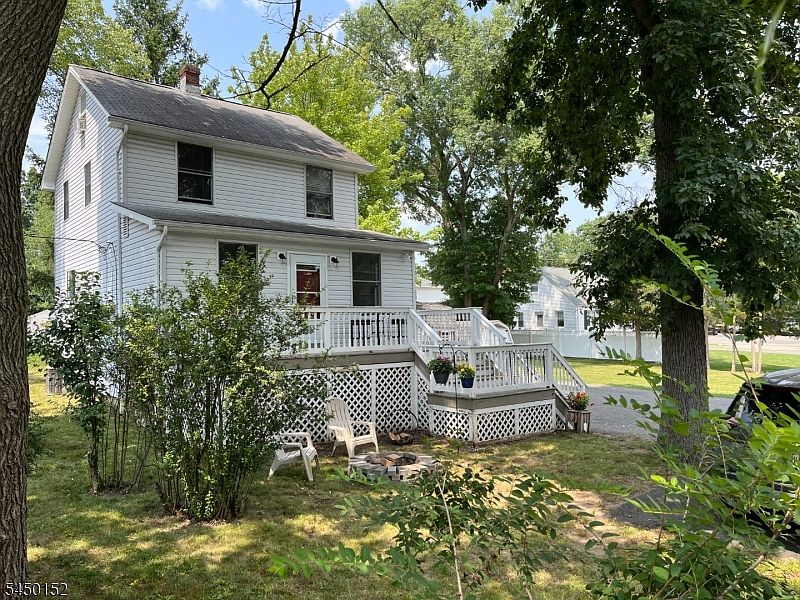 1st image of 62 Ridgedale Ave