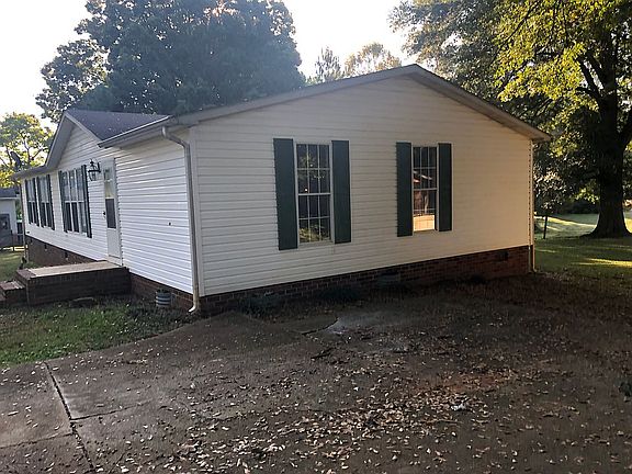 4th image of 4014 Brown Dr