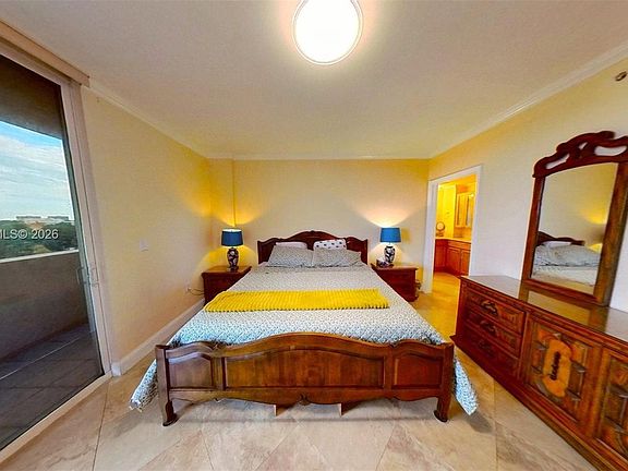 2nd image of 2425 SW 27th Ave APT 701