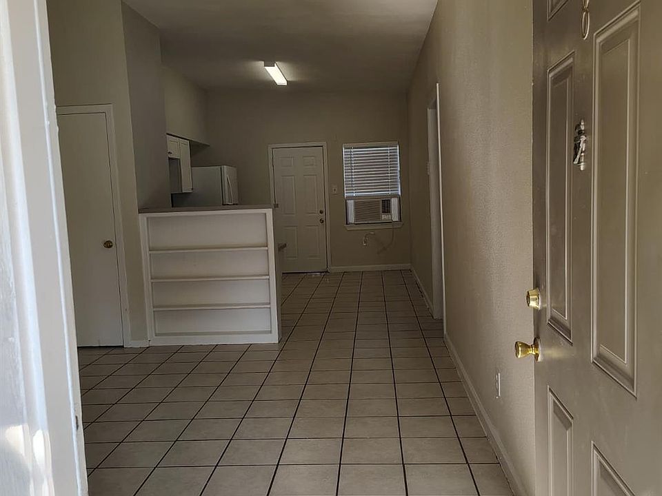 1st image of 3357 Frick Rd APT 8