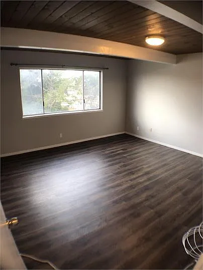 128 Maher Ct — Photo 4