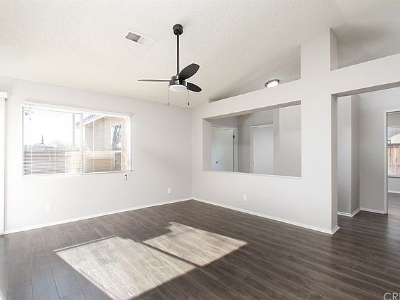 3rd image of 43813 Serenity Ct