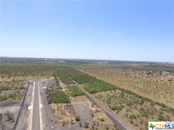 126 Wild Persimmon Trl, Santa Clara, TX 78124