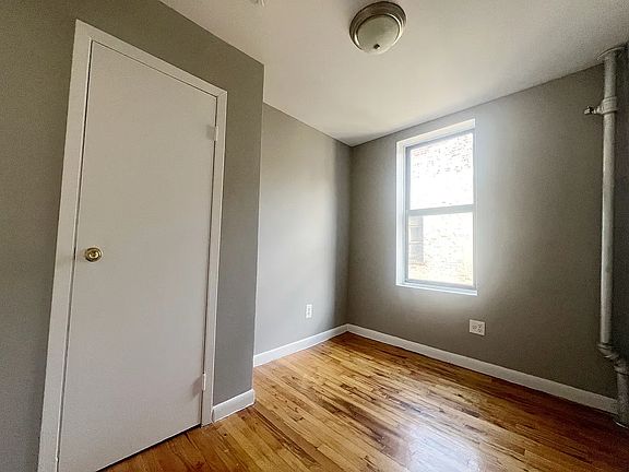 4th image of 235 W 146th St #5R