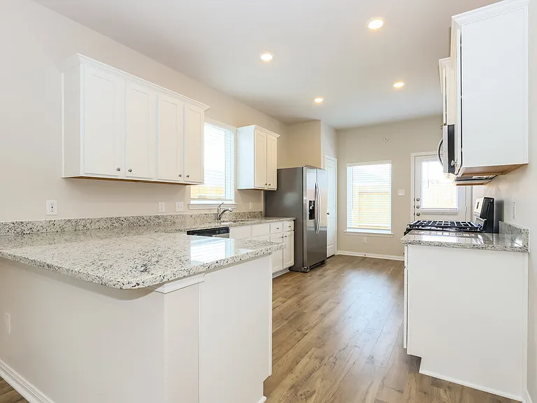 15651 Plum Brook Dr — Photo 6