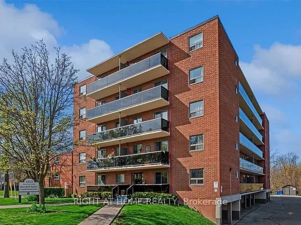 2373 King St E #26, Hamilton, ON L8K 1X9