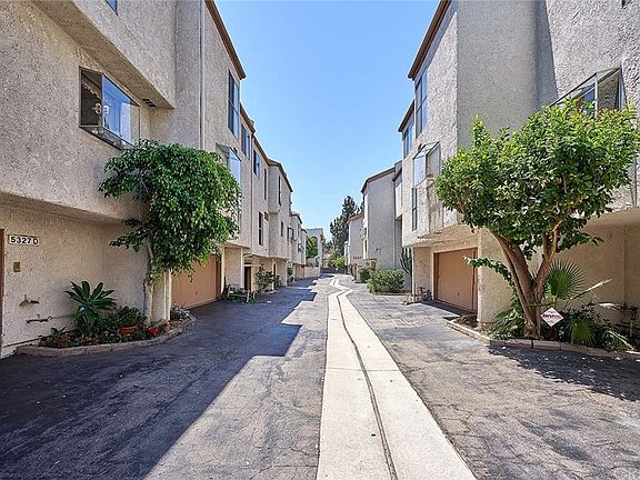4th image of 5331 Coldwater Canyon Ave APT B